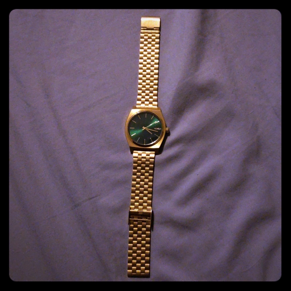 Nixon Time Teller watch